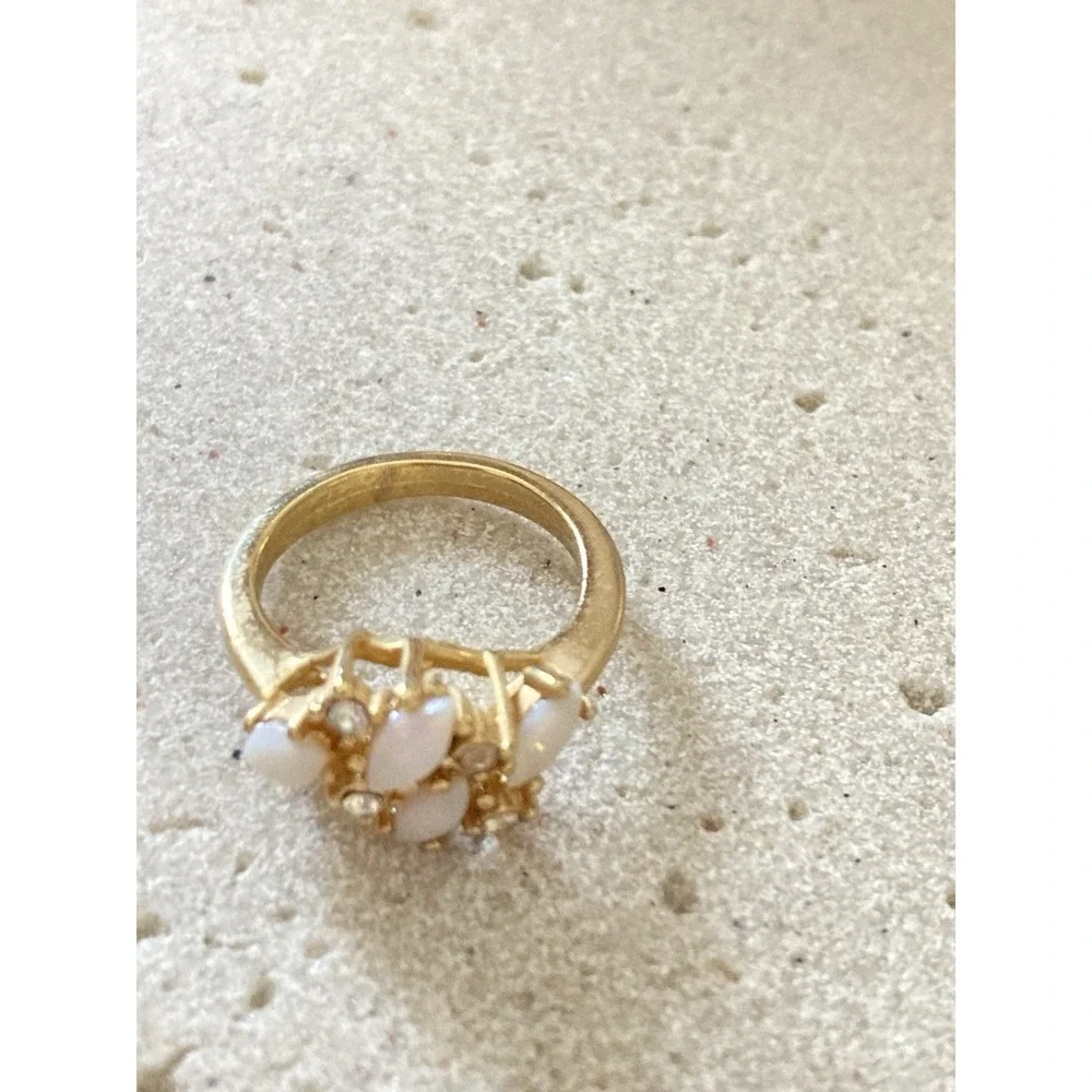 Gold Tone Faux Opal Rhinestone Cluster Ring White Navette Romantic Feminine‎